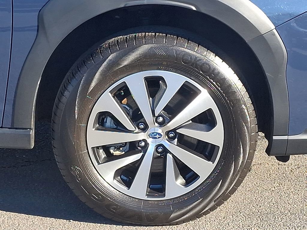 Used 2023 Subaru Outback Premium image 8