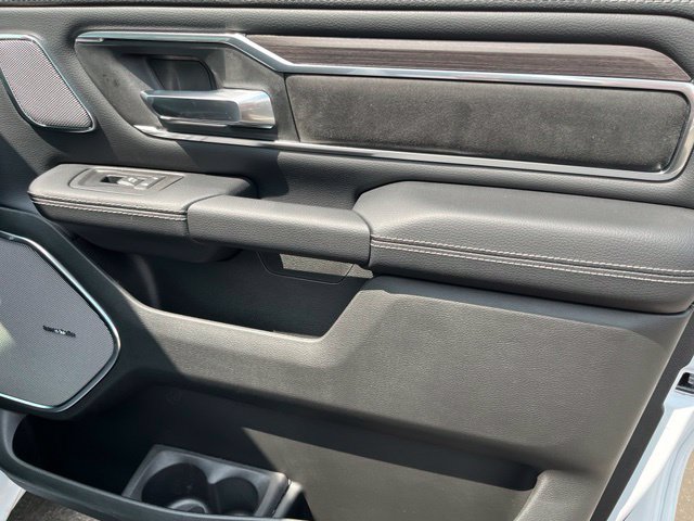 New 2026 RAM 1500 Laramie AWD/4WD image 23