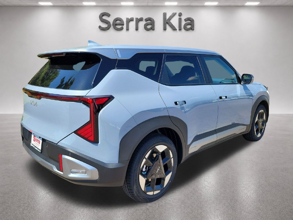 New 2027 Kia Seltos S FWD image 5