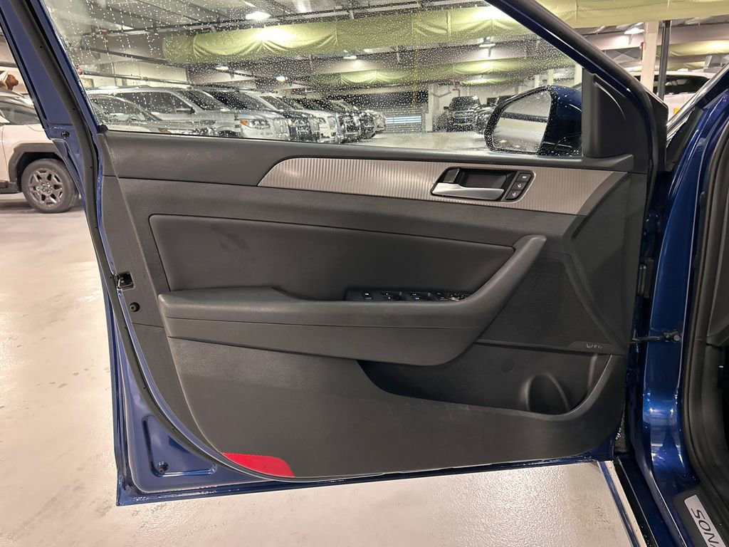 Used 2019 Hyundai Sonata Limited image 9