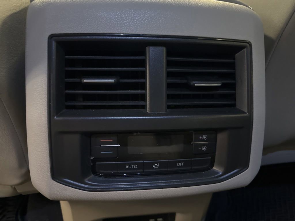 Used 2022 Volkswagen Atlas SE image 16