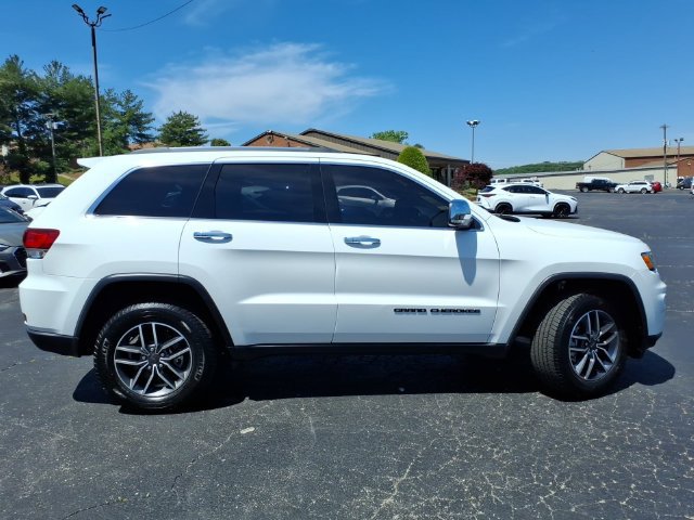 Used 2021 Jeep Grand Cherokee Limited w/ Sun & Sound Group AWD/4WD image 2