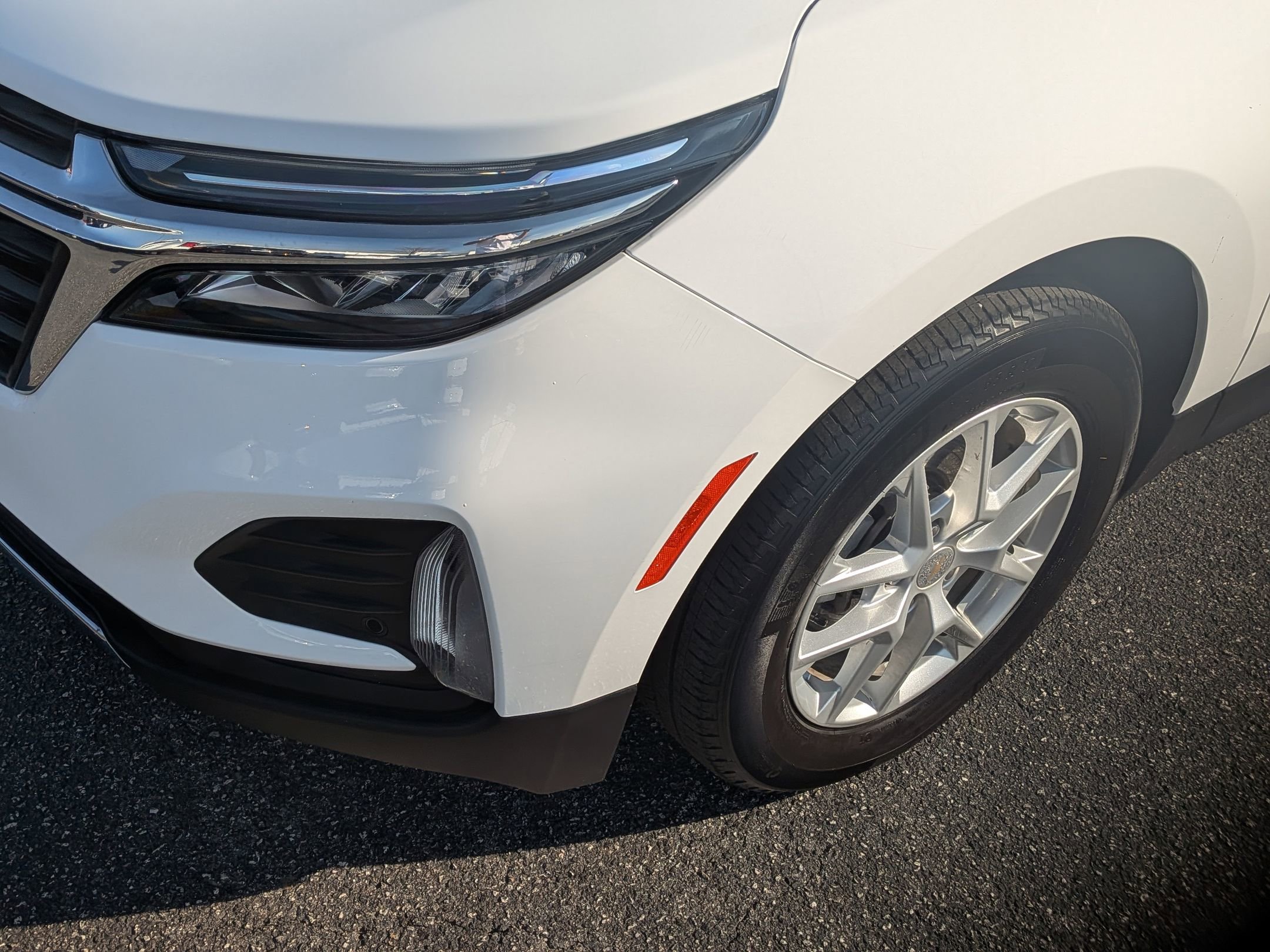 Certified 2024 Chevrolet Equinox LT w/ LPO, Floor Liner Package image 11