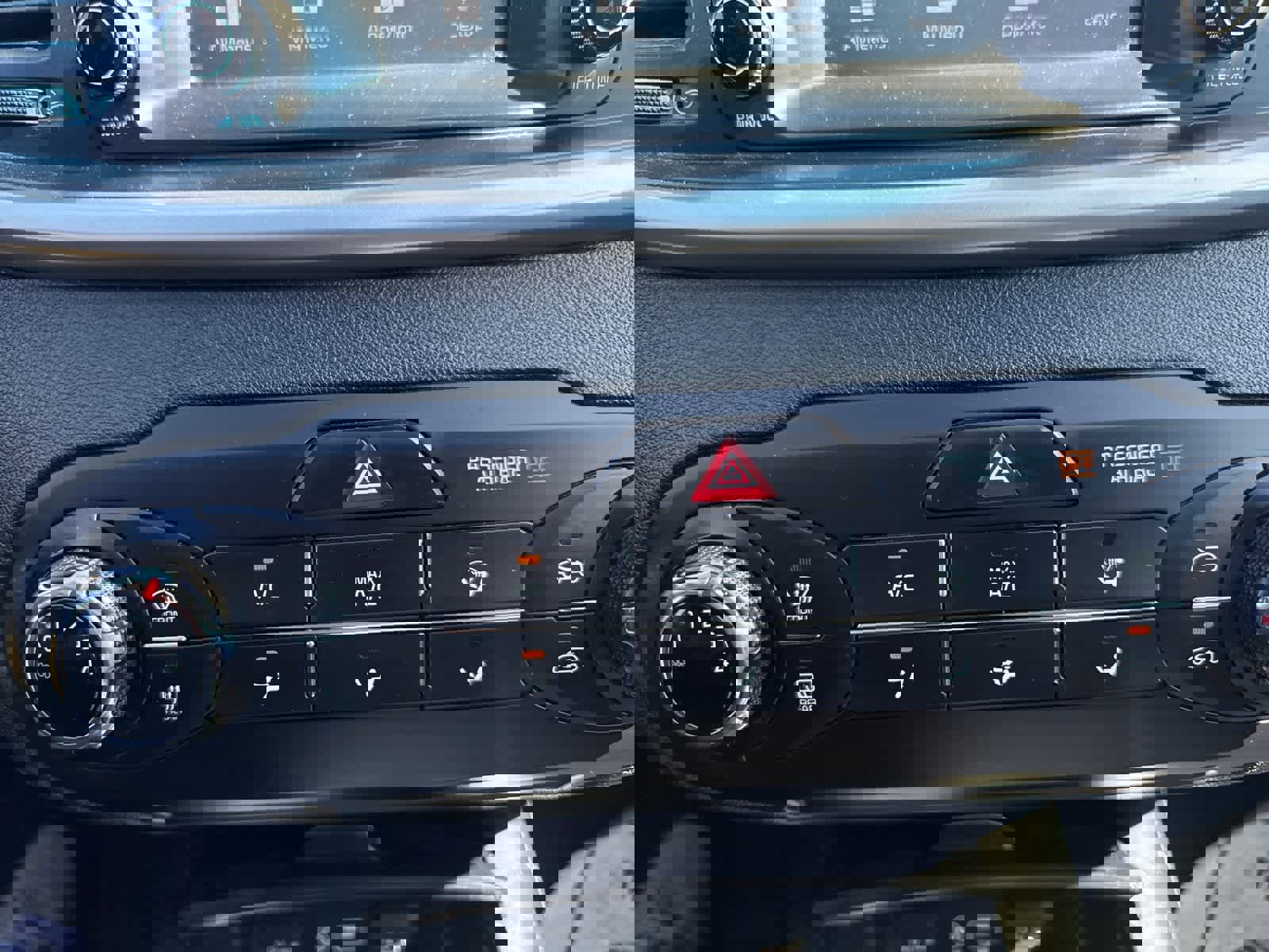 Used 2020 Kia Sorento LX image 26