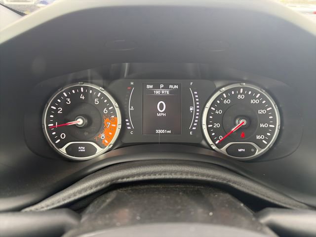 Used 2018 Jeep Renegade Latitude w/ Popular Equipment Group image 19