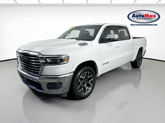 Used 2025 RAM 1500 Laramie AWD/4WD image 4