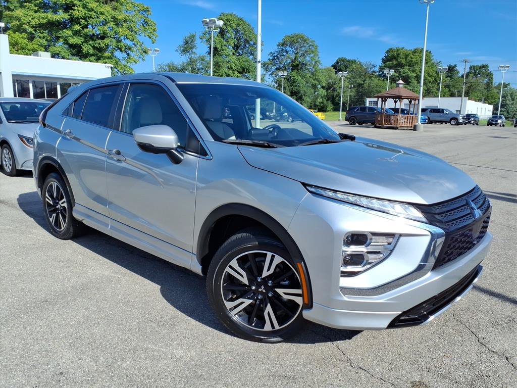 Used 2025 Mitsubishi Eclipse Cross SEL AWD/4WD image 2