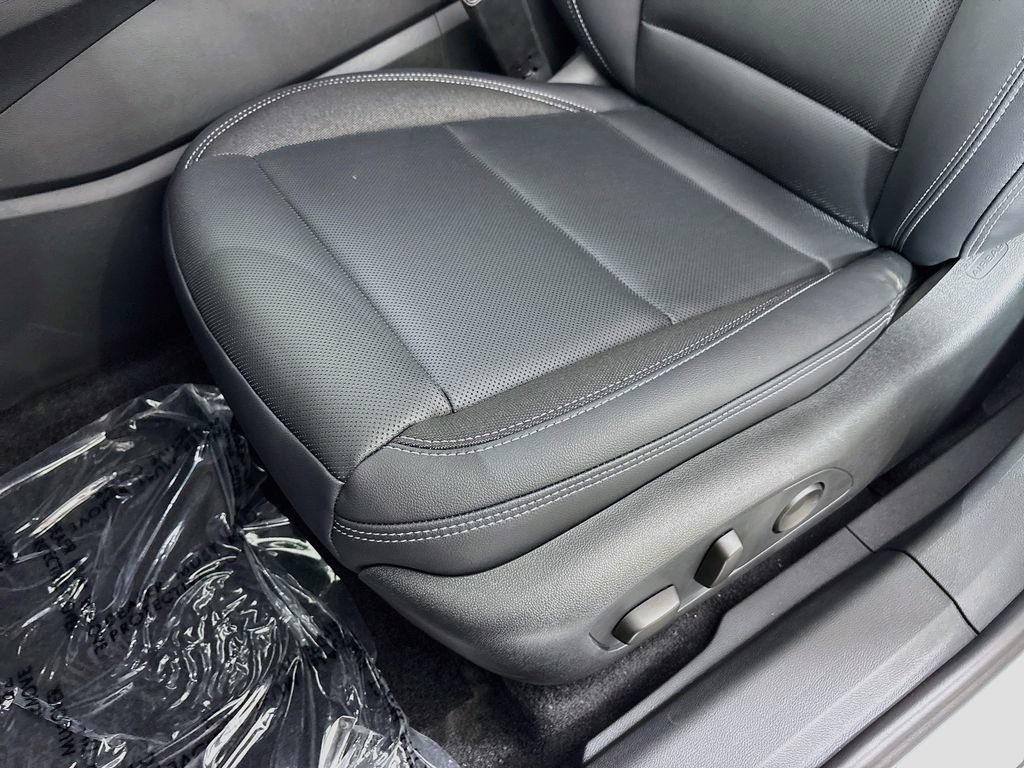 New 2026 Chevrolet Blazer EV LT FWD image 18