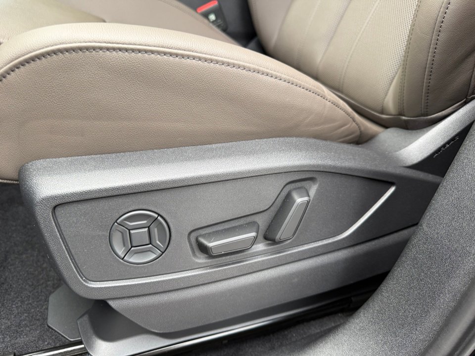 New 2025 Audi Q5 Premium Plus image 29