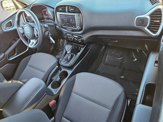 Used 2025 Kia Soul LX w/ LX Technology Package image 20