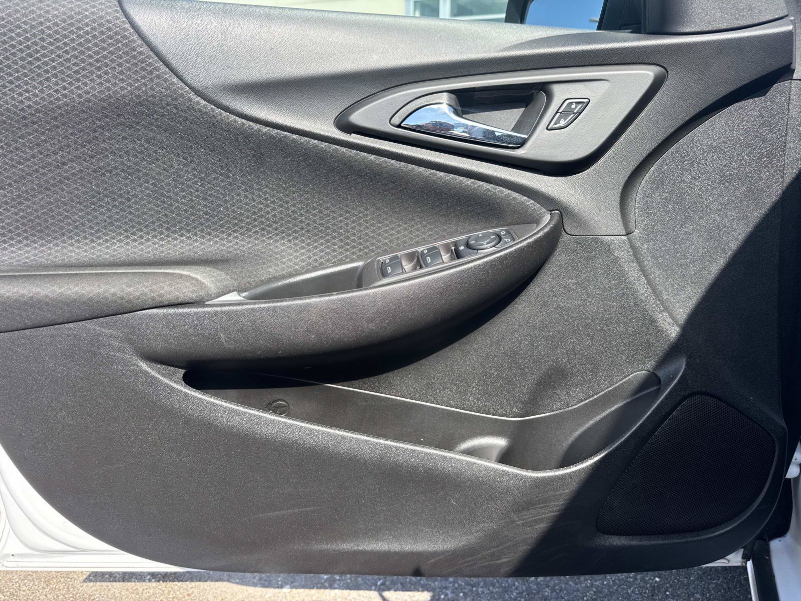 Used 2025 Chevrolet Malibu LT FWD image 19