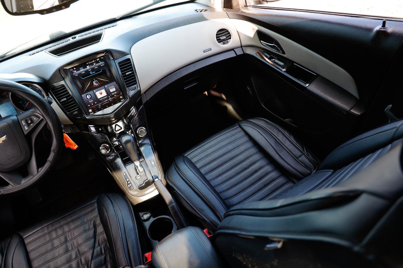 Used 2014 Chevrolet Cruze LS FWD image 21