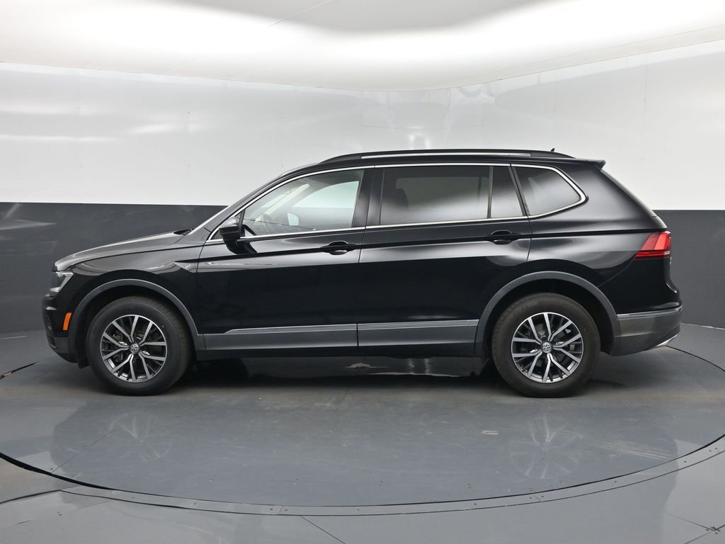 Used 2018 Volkswagen Tiguan SE w/ Panoramic Sunroof Package AWD/4WD image 10