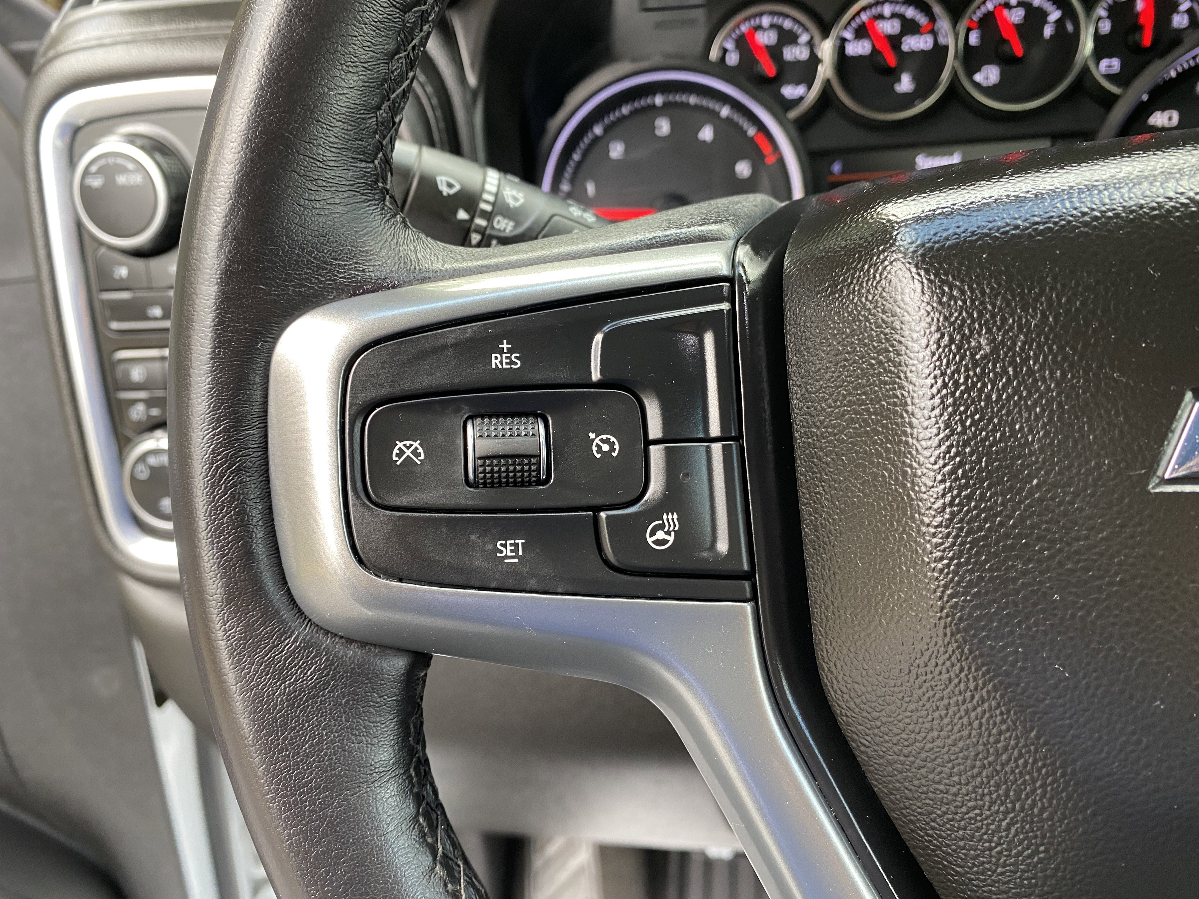 Used 2022 Chevrolet Silverado 2500 LT w/ Convenience Package image 17