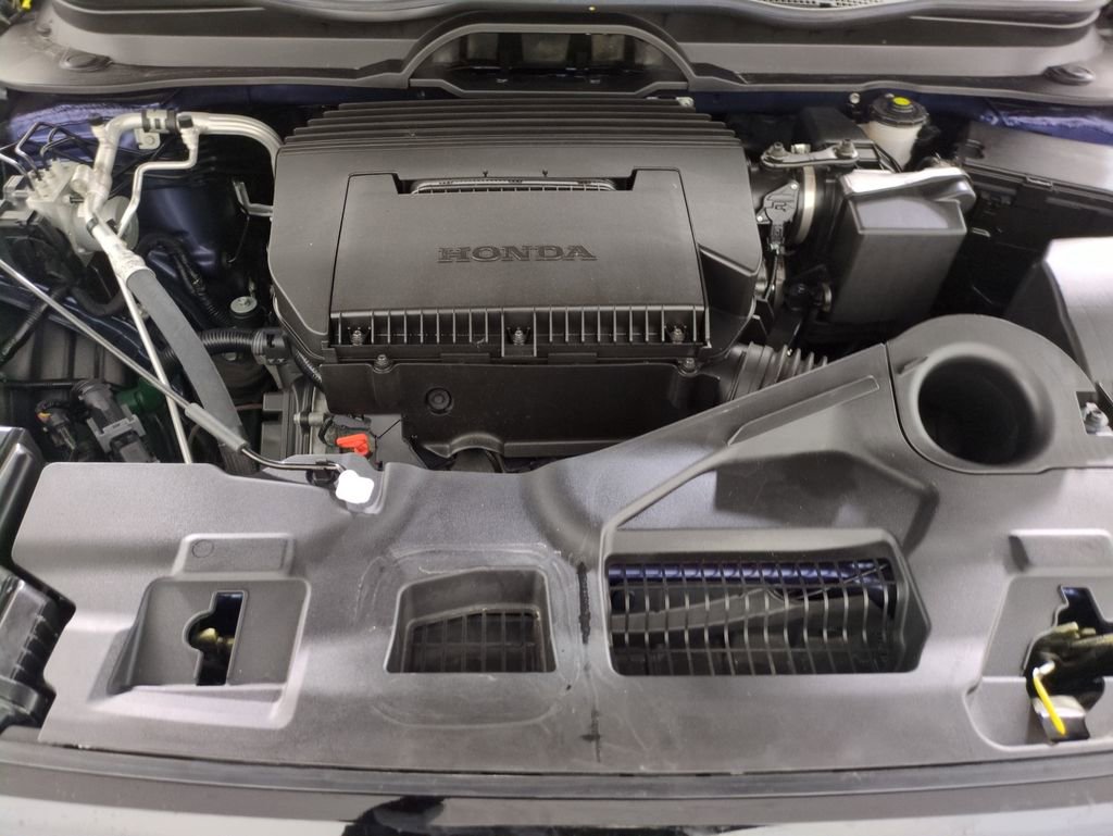 Certified 2023 Honda Pilot Sport image 24