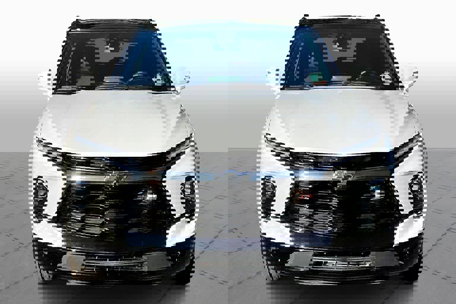 Used 2023 Chevrolet Blazer RS w/ Enhanced Convenience Package image 3