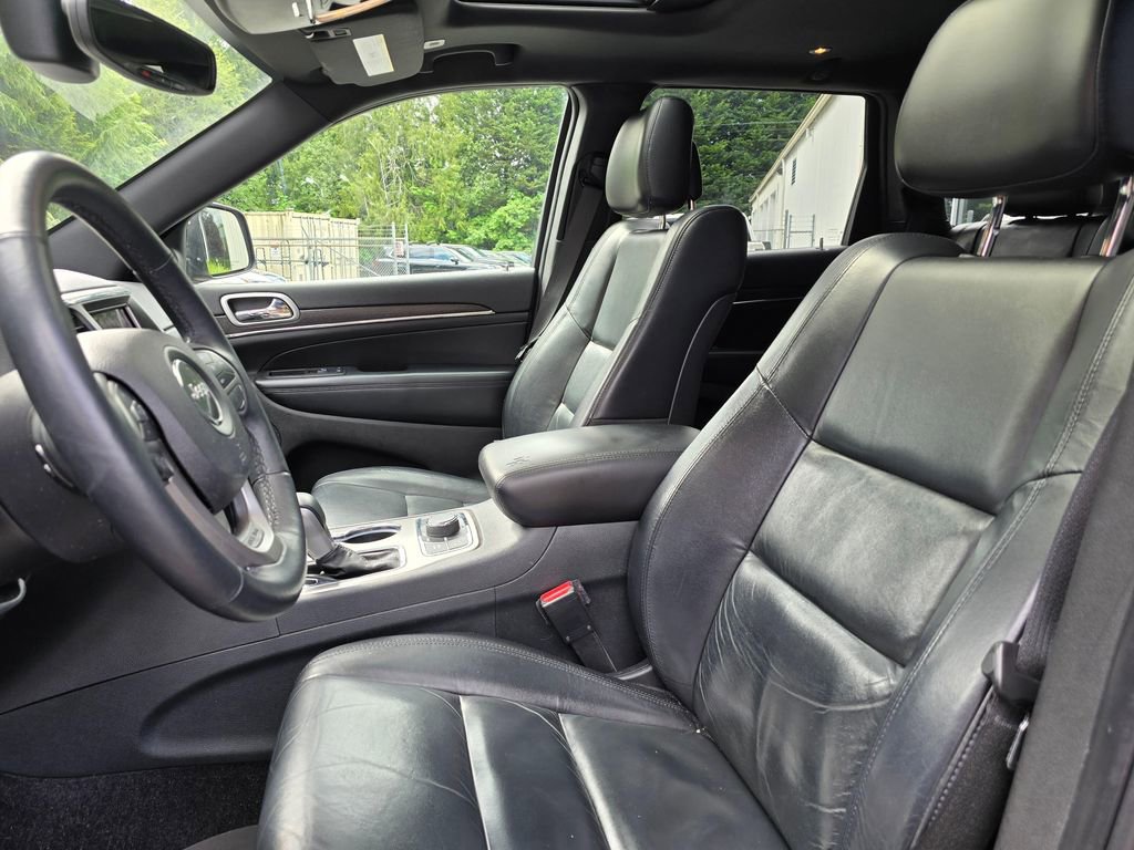 Used 2018 Jeep Grand Cherokee Limited AWD/4WD image 12