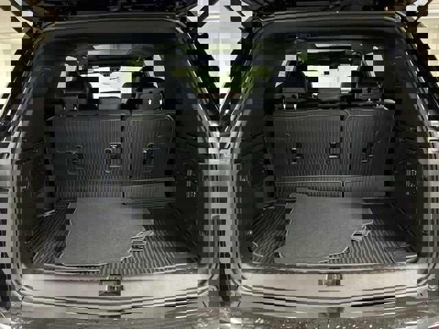 New 2026 Chevrolet Traverse RS w/ LPO, Floor Liner Package image 27