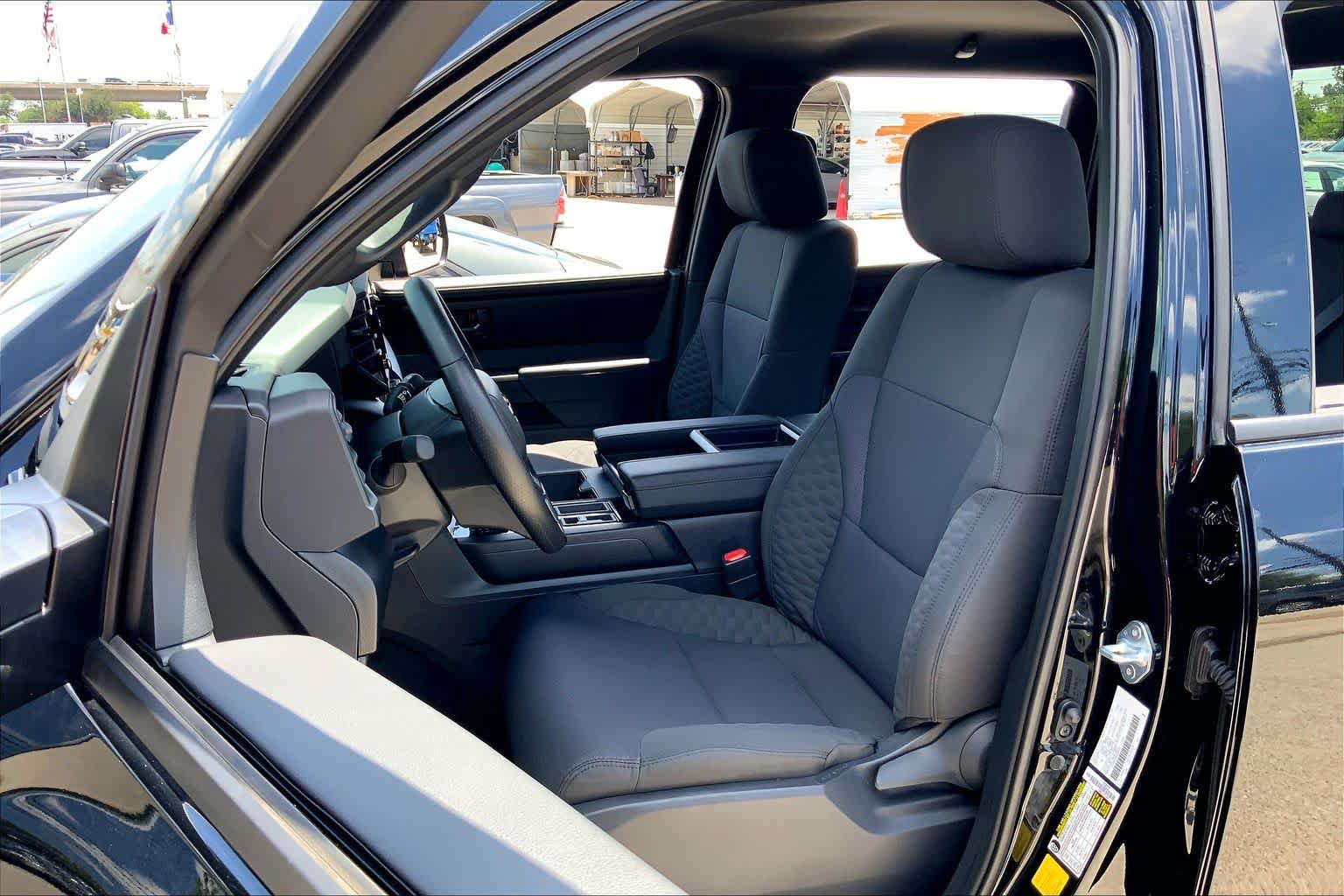 Used 2025 Toyota Tundra SR w/ SR Tow Package AWD/4WD image 8