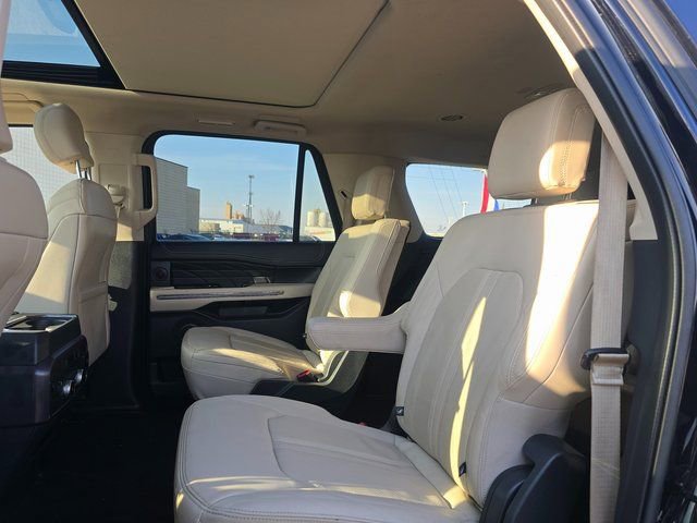 Used 2023 Ford Expedition Max Platinum AWD/4WD image 14
