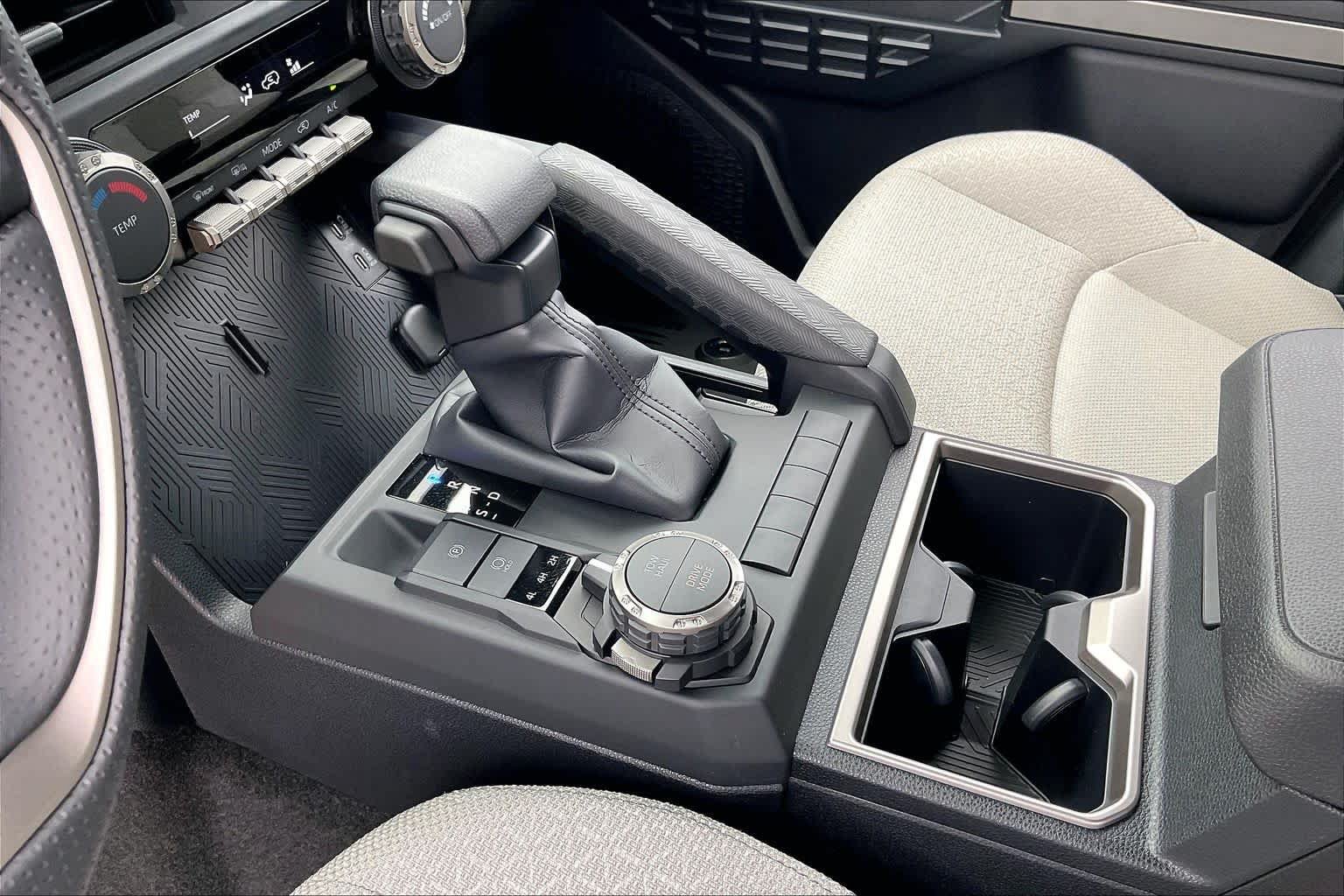 New 2026 Toyota 4Runner SR5 AWD/4WD image 7