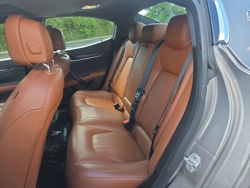 Used 2016 Maserati Ghibli S Q4 AWD/4WD image 29