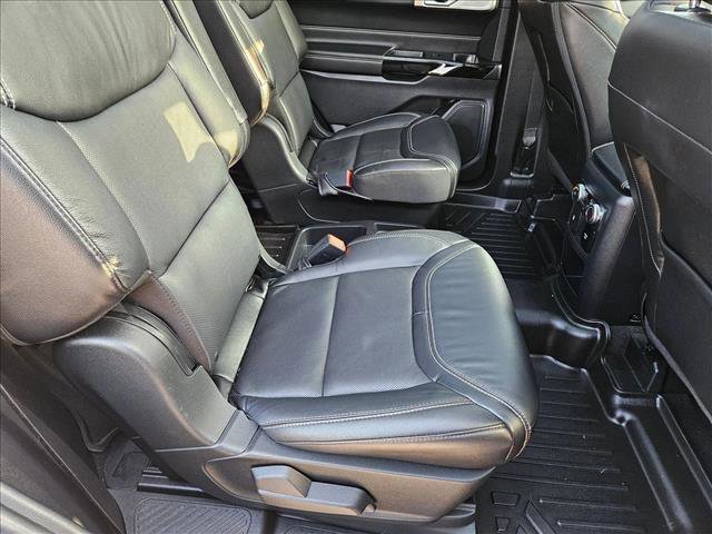 Used 2021 Ford Explorer ST w/ Equipment Group 401A image 21