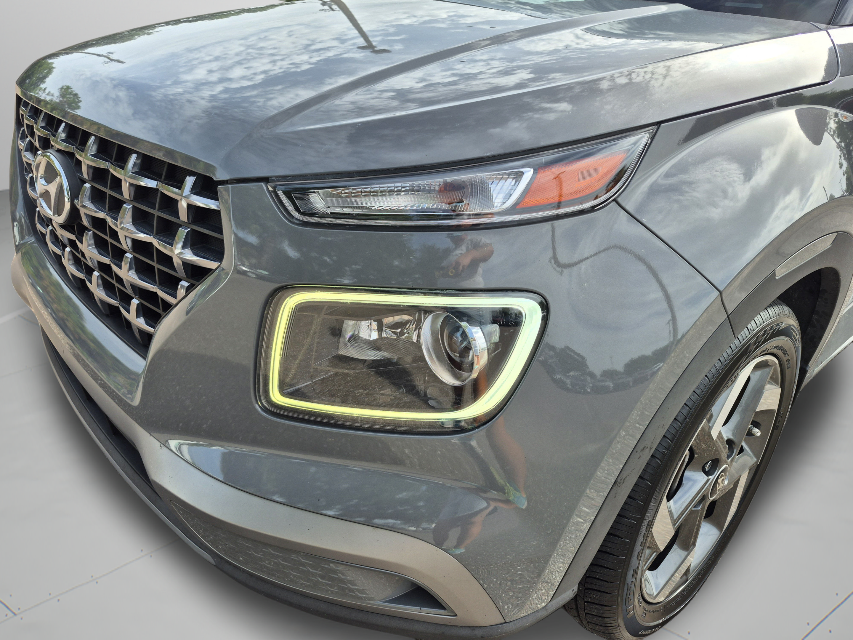 Certified 2022 Hyundai Venue Limited FWD image 30