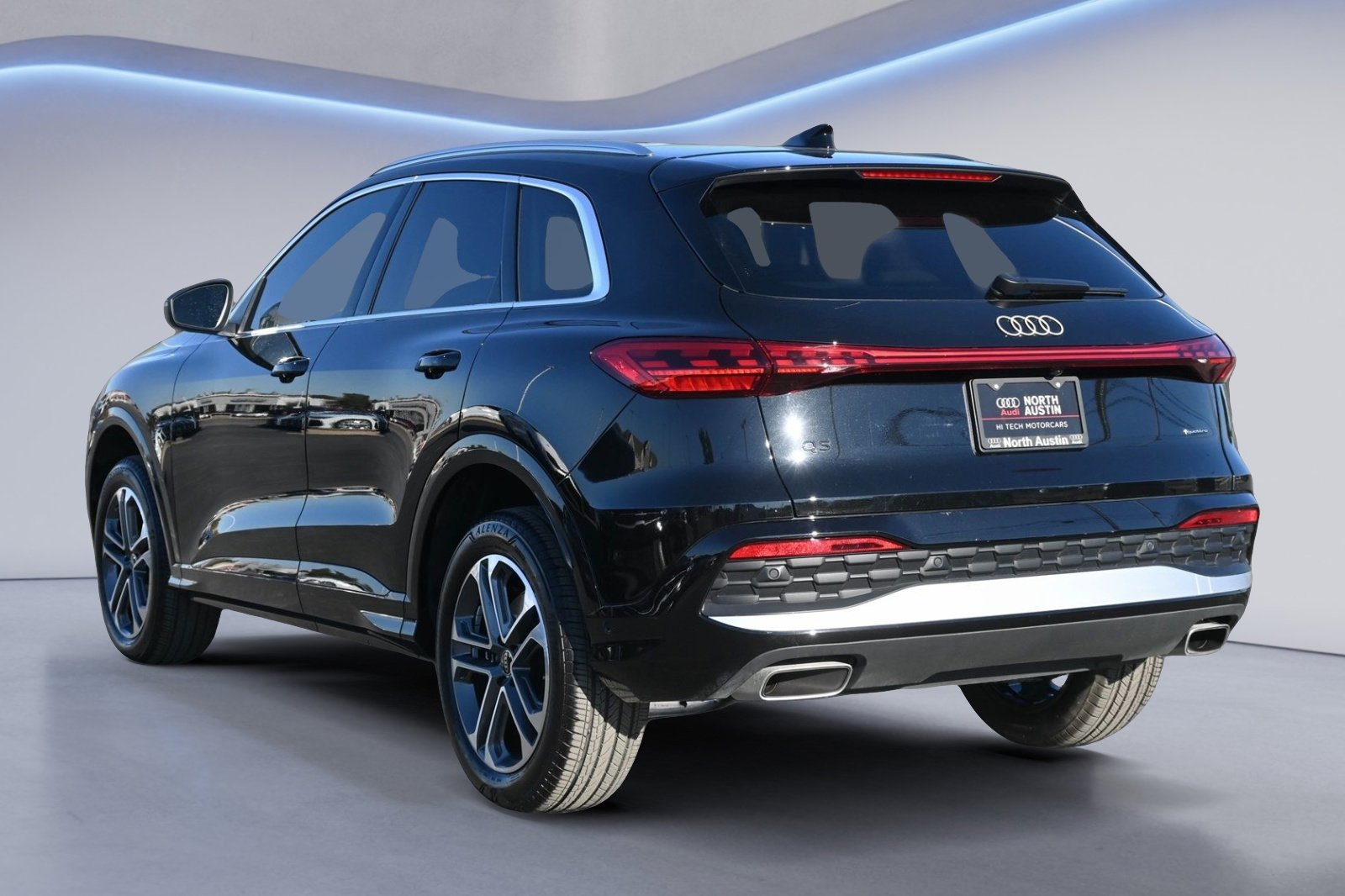 Certified 2025 Audi Q5 Premium Plus w/ Premium Plus image 3