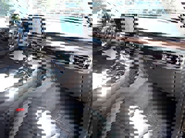 New 2025 Lincoln Aviator Reserve w/ Equipment Group 201A image 12