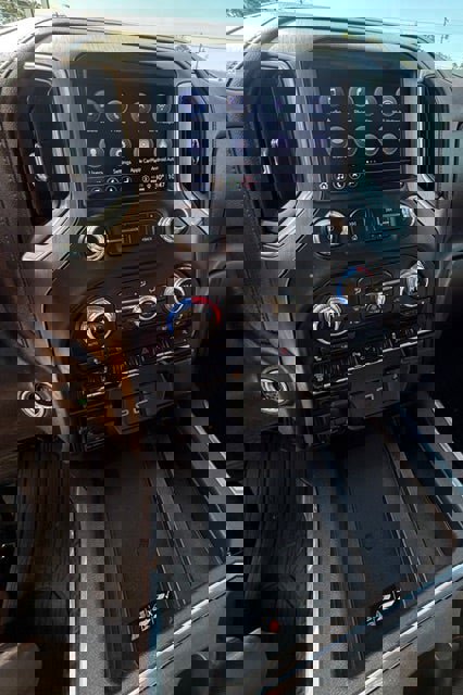 Certified 2022 GMC Sierra 3500 Denali w/ Denali Ultimate Package image 12