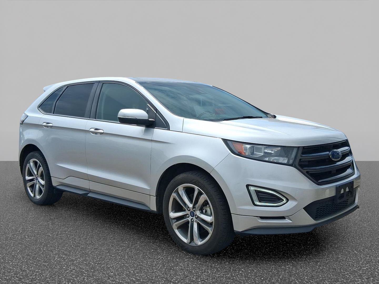 Used 2018 Ford Edge Sport w/ Ford Safe & Smart Package AWD/4WD image 2