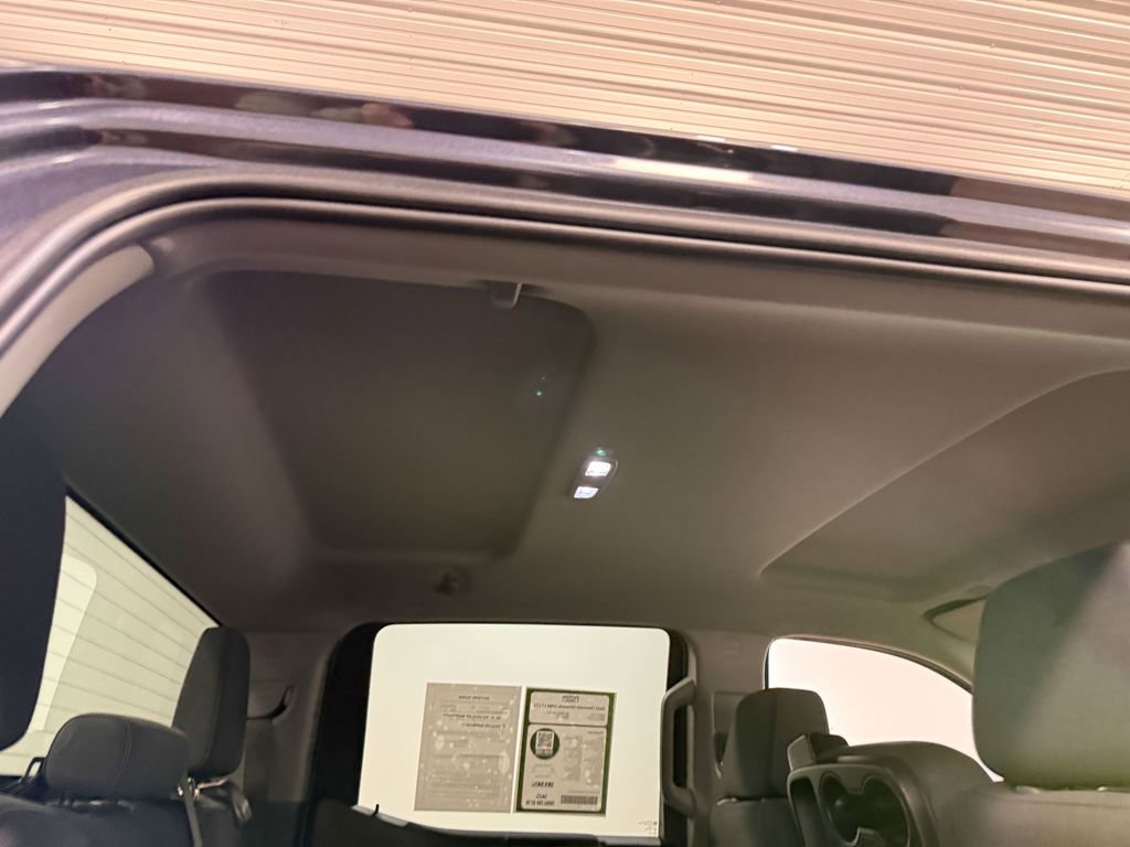 Used 2022 Chevrolet Silverado 1500 LT image 71