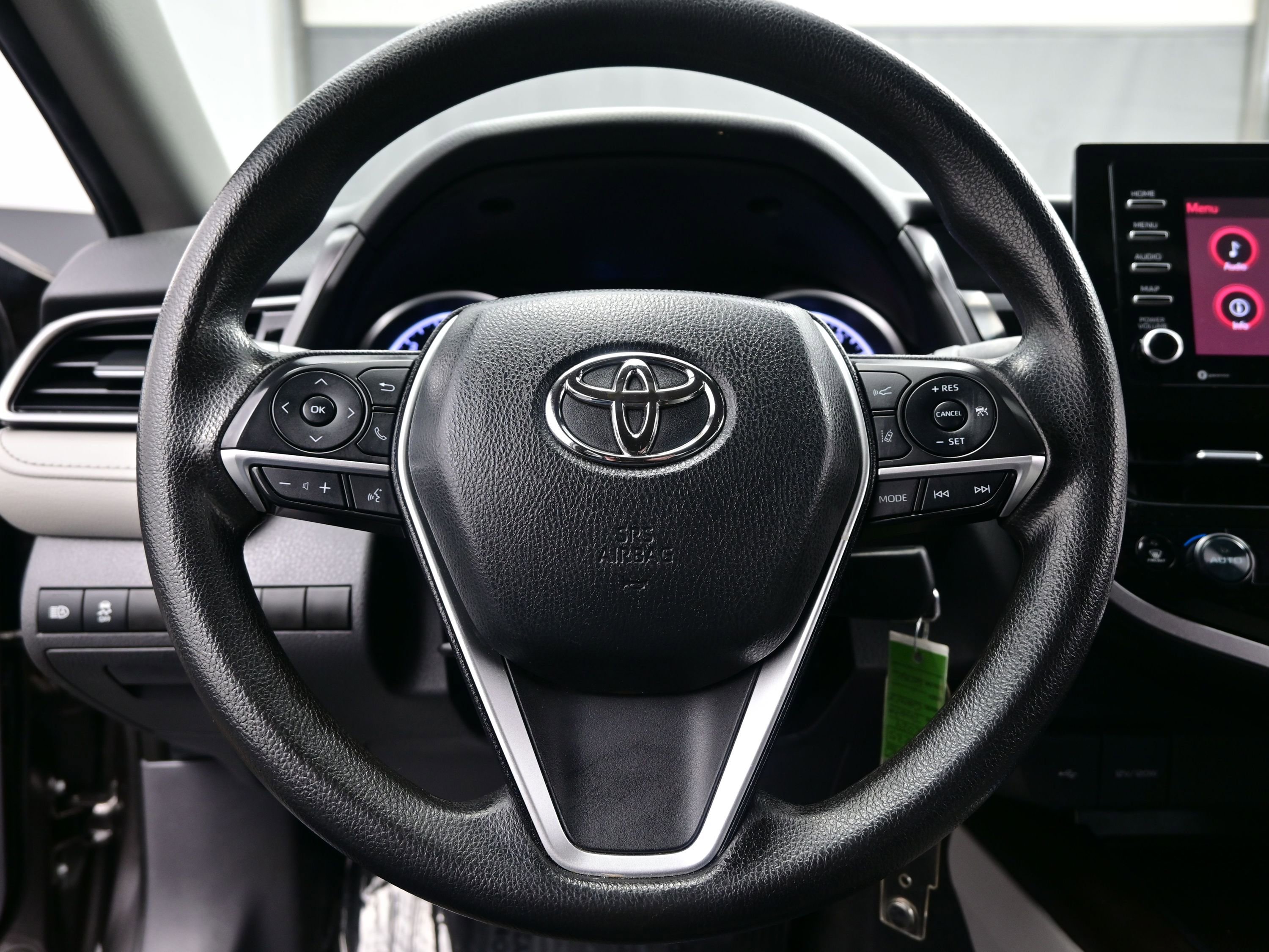 Used 2024 Toyota Camry LE image 22