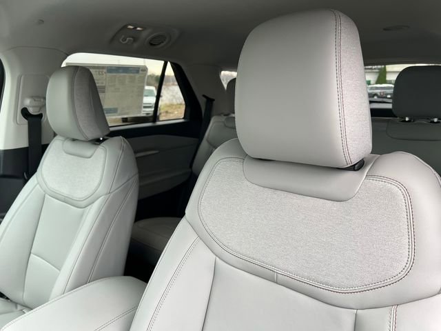 New 2026 Ford Explorer Active image 14