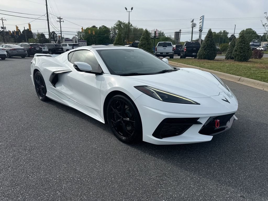 Used 2022 Chevrolet Corvette Stingray Premium Cpe w/ Z51 Performance Package image 2