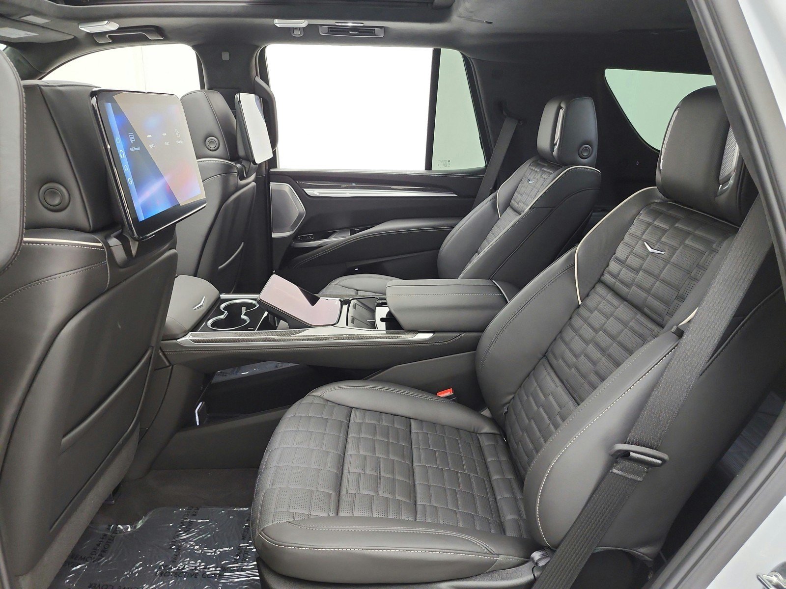 Used 2026 Cadillac Escalade V AWD/4WD image 16