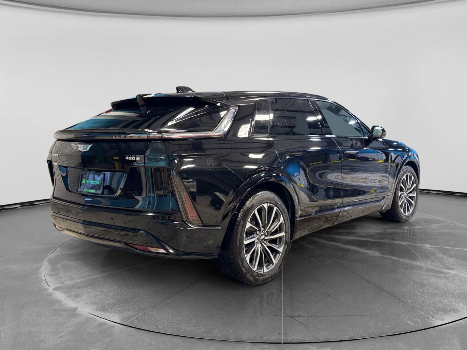 Used 2024 Cadillac Lyriq Sport w/ LPO, Floor Liner Package RWD image 3
