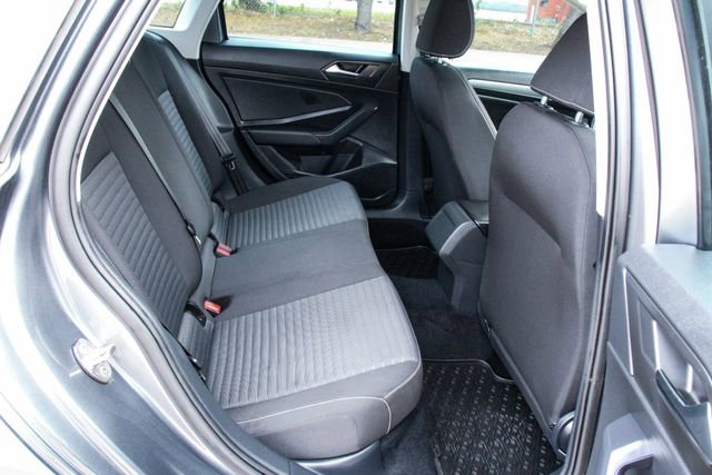 Used 2022 Volkswagen Jetta S image 32