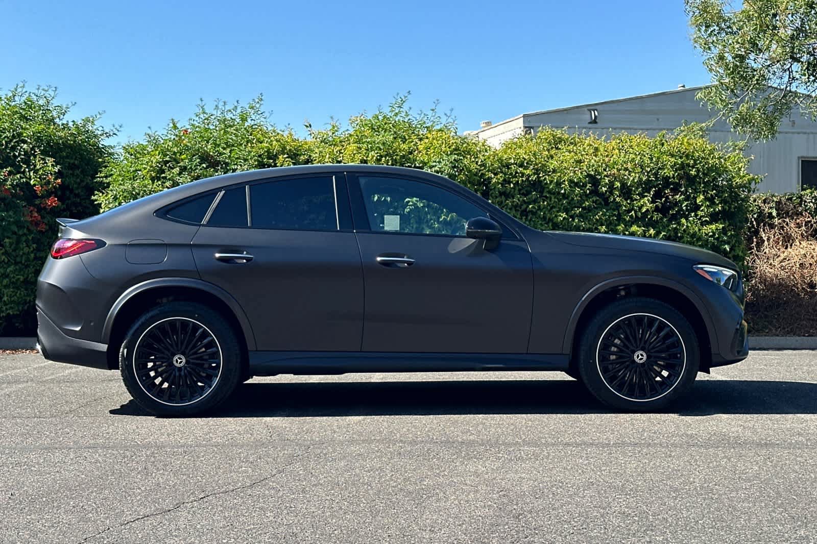 New 2026 Mercedes-Benz GLC 300 4MATIC image 2