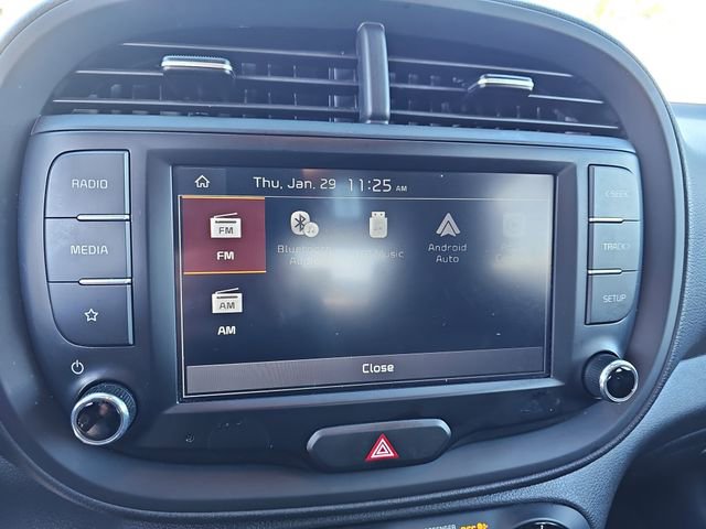 Used 2023 Kia Soul LX w/ Option Group 015 image 25