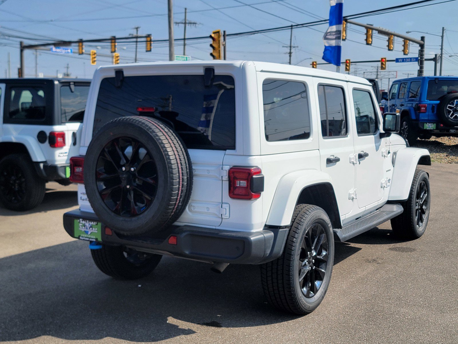 Certified 2022 Jeep Wrangler Unlimited Sahara w/ Cold Weather Group image 5