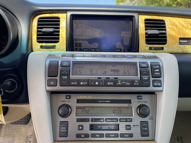 Used 2005 Lexus SC 430 Convertible RWD image 16