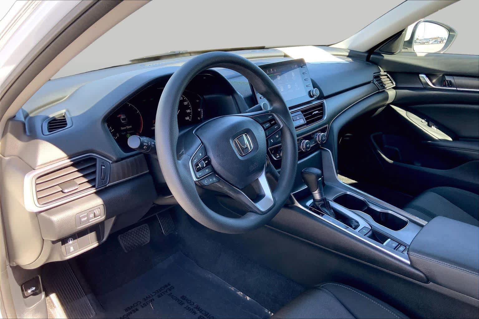 Used 2020 Honda Accord EX image 17