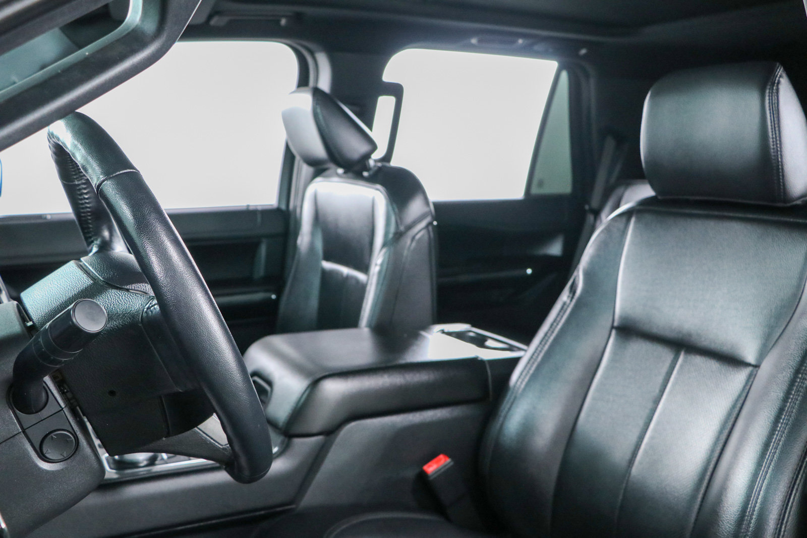 Used 2021 Ford Expedition XLT RWD image 25
