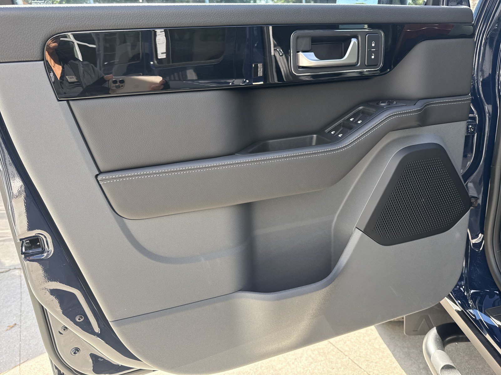 New 2026 INEOS Grenadier Station Wagon AWD/4WD image 13