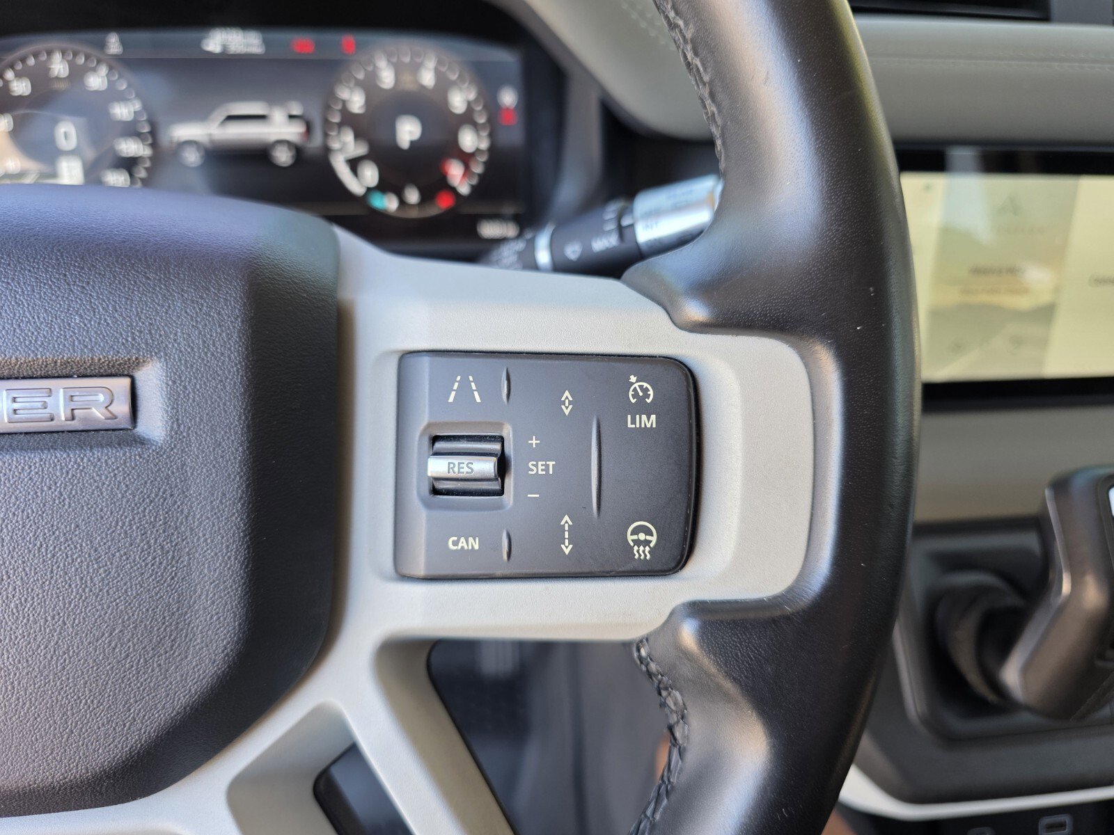 Used 2020 Land Rover Defender 110 S image 18