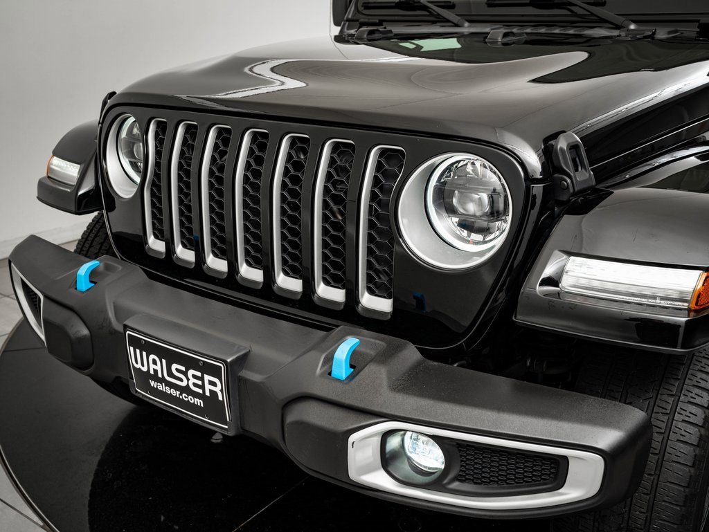 Used 2023 Jeep Wrangler Unlimited Sahara w/ Cold Weather Group image 3