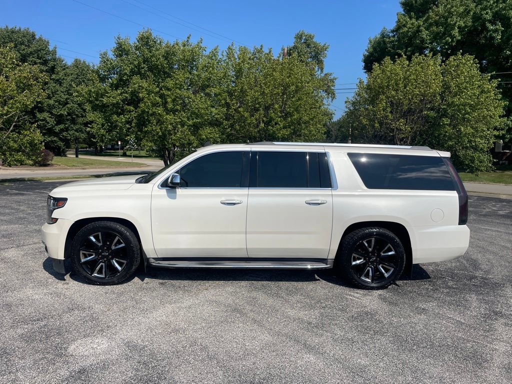 Used 2015 Chevrolet Suburban LTZ AWD/4WD image 8