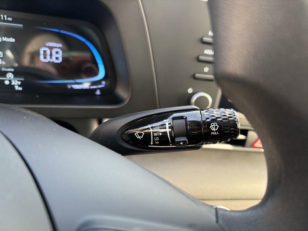 New 2026 Hyundai Elantra SE image 31